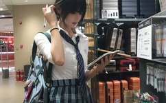 张根硕朴信惠图片